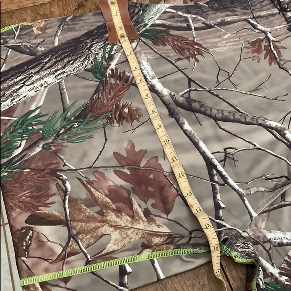 Under Armour Camo shirt - Picture 4 of 5